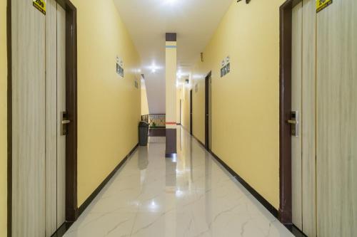 reddoorz plus sempurna inn medan
