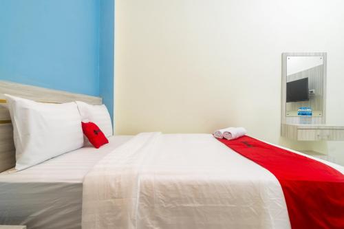 reddoorz plus sempurna inn medan