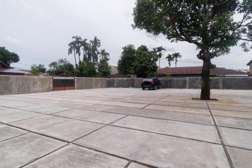 reddoorz plus sempurna inn medan