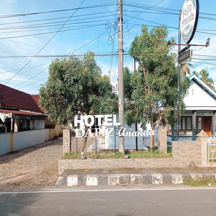 reddoorz syariah hotel dafiz ananda ujung padang