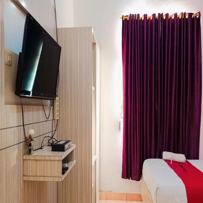 reddoorz syariah hotel dafiz ananda ujung padang