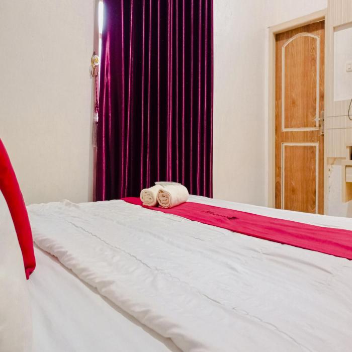 reddoorz syariah hotel dafiz ananda ujung padang