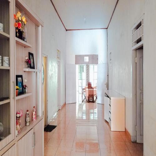 Reddoorz Syariah @ Hotel Dafiz Ananda Ujung Padang,,2 star