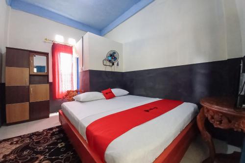 Reddoorz Syariah At Penginapan Queen Sungai Penuh,,2 star