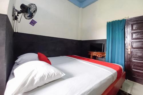 Reddoorz Syariah At Penginapan Queen Sungai Penuh,,2 star