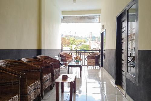 reddoorz syariah at penginapan queen sungai penuh