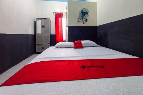 Reddoorz Syariah At Penginapan Queen Sungai Penuh,,2 star