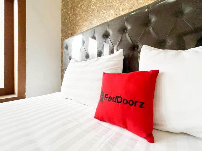 reddoorz syariah near alun alun tulungagung
