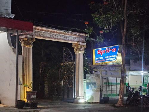 reddoorz syariah near alun alun tulungagung