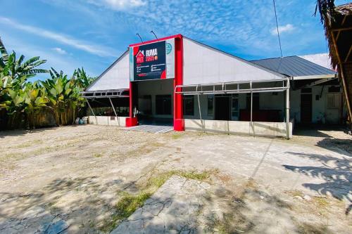 Reddoorz Syariah Near Rsu Sylvani Binjai,,2 star
