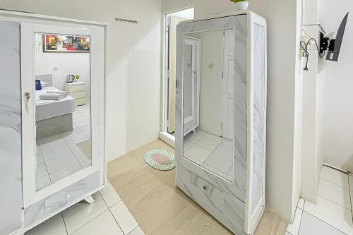 urbanview grey csb mall cirebon