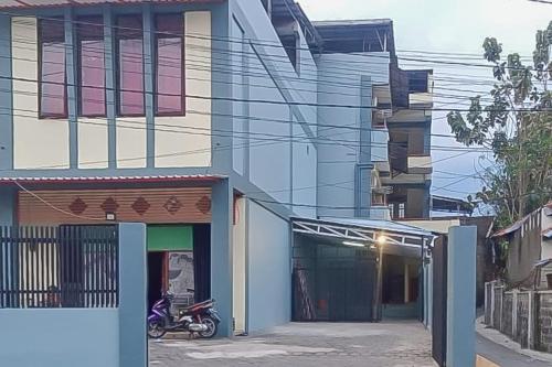 Urbanview Hotel Maharani Garut,,3 star