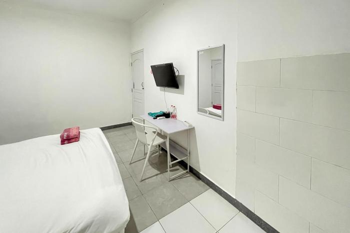 urbanview syariah sasarengan inn near rsud waled cirebon