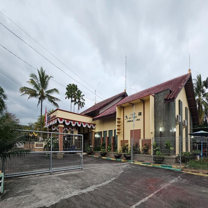 wonorejo hotel mitra reddoorz