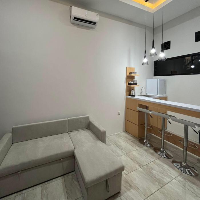 wonorejo hotel mitra reddoorz