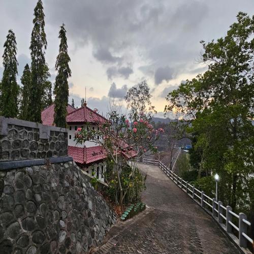 wonorejo hotel mitra reddoorz