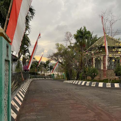 wonorejo hotel mitra reddoorz