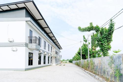 zumo home tegal mitra reddoorz
