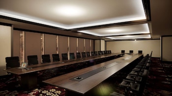 trans hotel jakarta