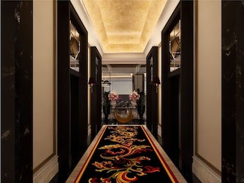 trans hotel jakarta