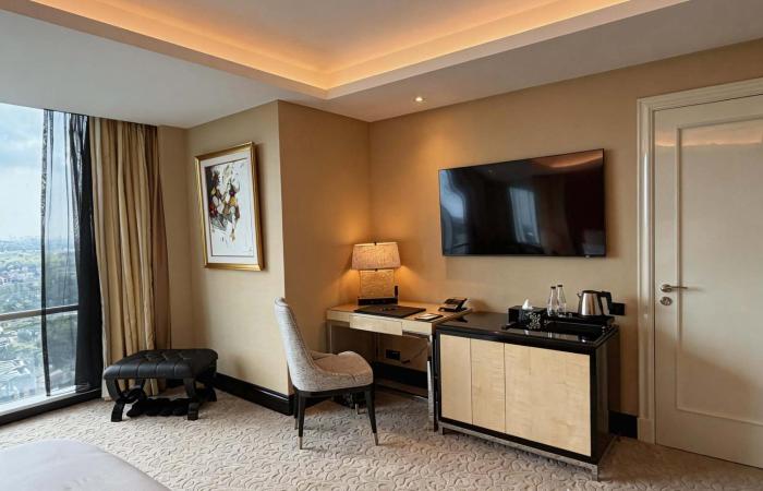trans hotel jakarta