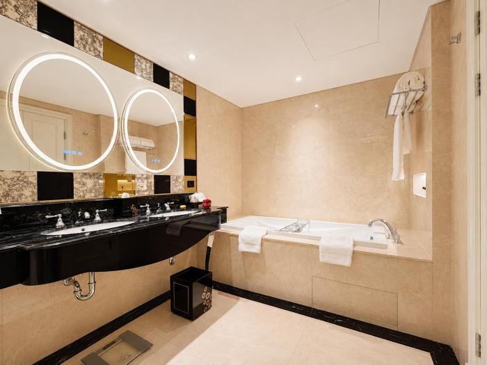 trans hotel jakarta