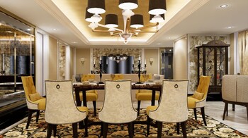 The Trans Luxury Hotel Surabaya,,5 star