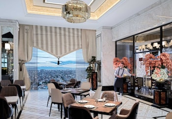 the trans luxury hotel surabaya