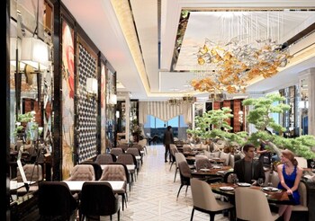 the trans luxury hotel surabaya