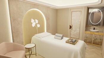 the trans luxury hotel surabaya