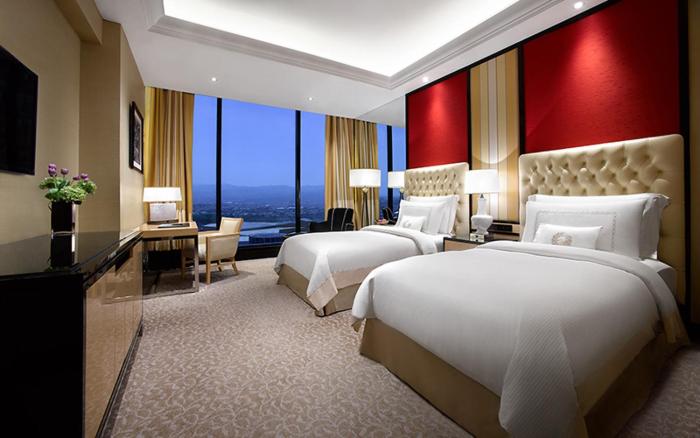 the trans luxury hotel surabaya