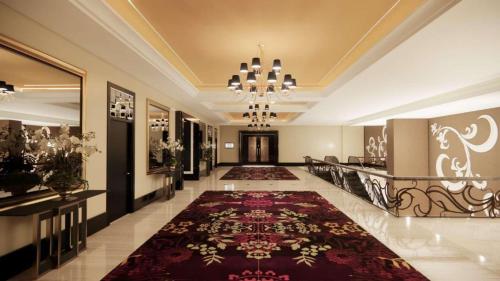 the trans luxury hotel surabaya