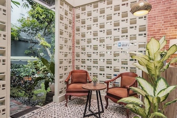 Calma Coliving At Bintaro, Tangerang Selatan,,2 star