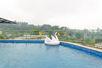 calma resort at megamendung bogor