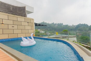 calma resort at megamendung bogor