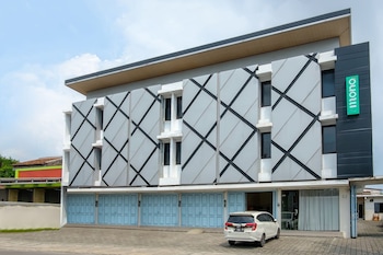mono coliving brotojoyo semarang