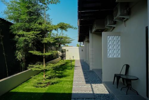 The Pavilion,,3 star