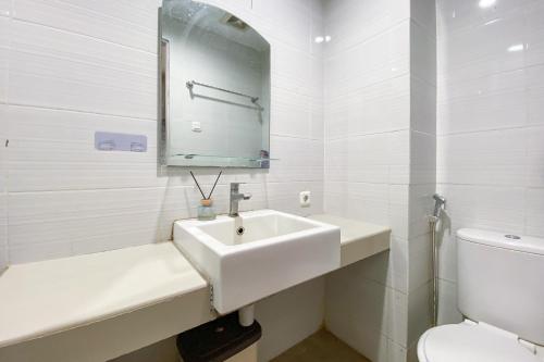 redliving skyview setiabudi apartment medan kamarku