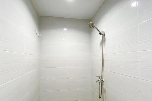 redliving skyview setiabudi apartment medan kamarku