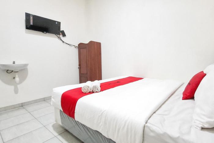 reddoorz syariah at jalan panglima sudirman probolinggo