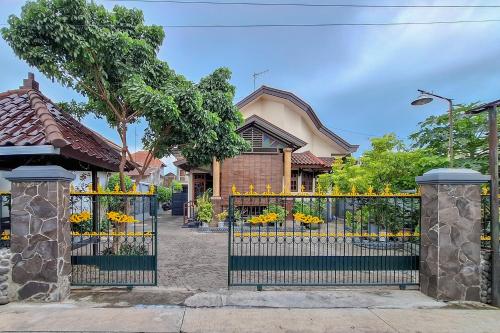 reddoorz syariah at jalan panglima sudirman probolinggo
