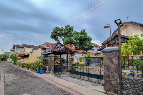 reddoorz syariah at jalan panglima sudirman probolinggo