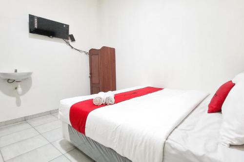 reddoorz syariah at jalan panglima sudirman probolinggo