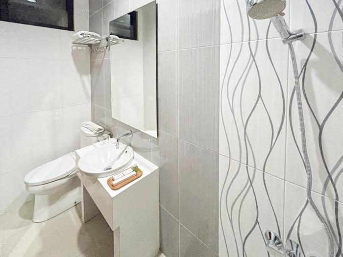 kartika hotel syariah pacitan mitra reddoorz