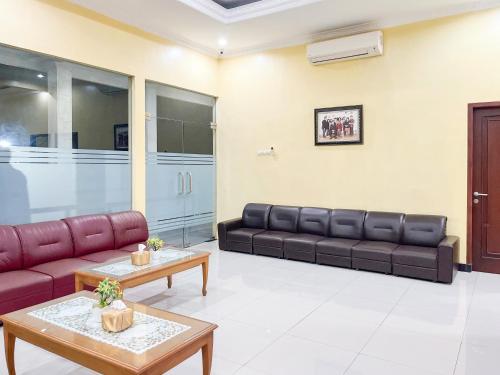 kartika hotel syariah pacitan mitra reddoorz