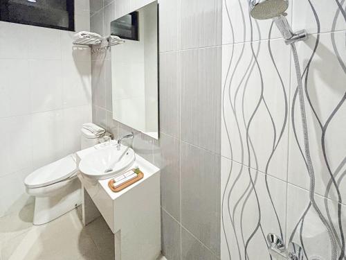 kartika hotel syariah pacitan mitra reddoorz