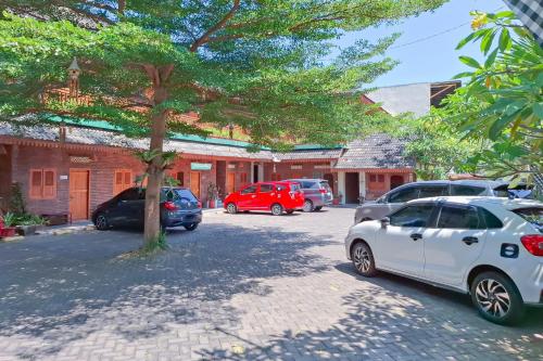 omah kampoeng near uksw salatiga mitra reddoorz