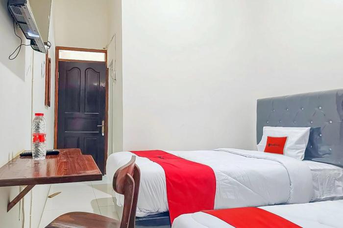 reddoorz at anjasmoro guest house near bandara ahmad yani semarang