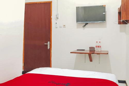 reddoorz at anjasmoro guest house near bandara ahmad yani semarang