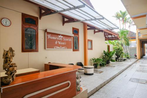 reddoorz dewanti syariah near stasiun tulungagung